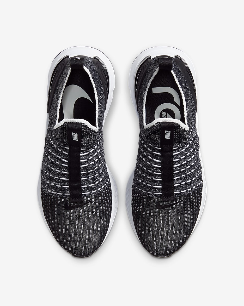 Nike Women's React Phantom Run Flyknit 2 Shoes - Black / White