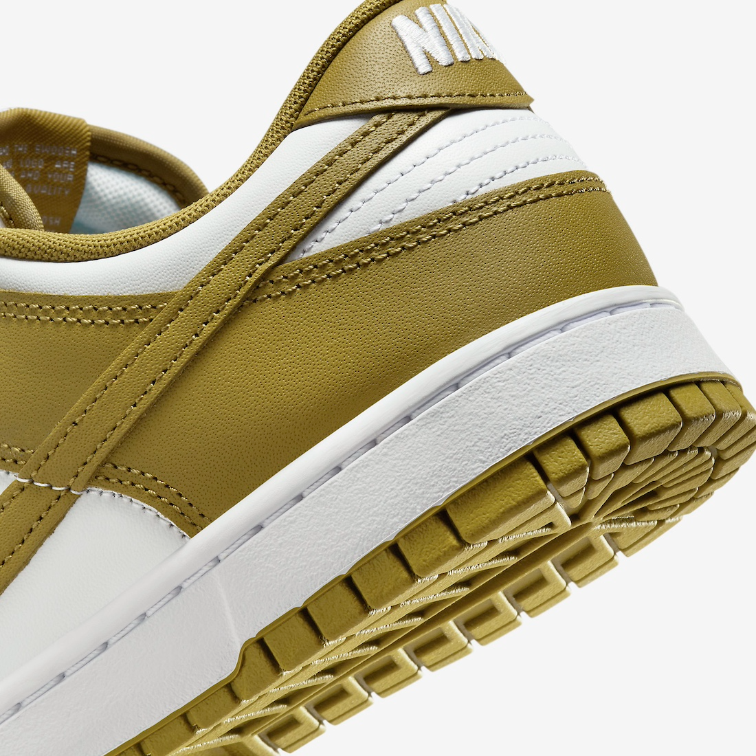 Nike Men's Dunk Low Retro Shoes - White / Pacific Moss - Shopsportive