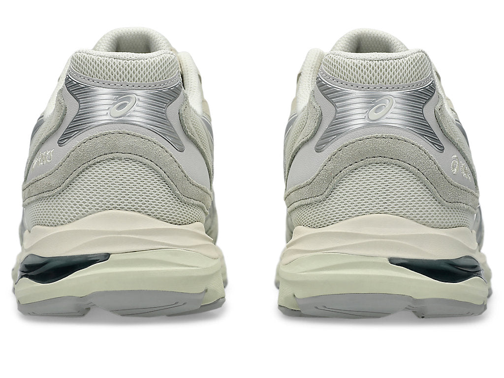 Asics Unisex Gel-K1011 Shoes - Cloud Grey / Pale Oak - Shopsportive