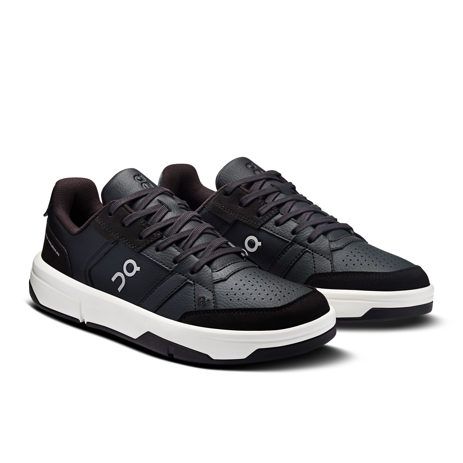 On Running Women's The Roger Clubhouse Shoes - Black / White - Shopsportive