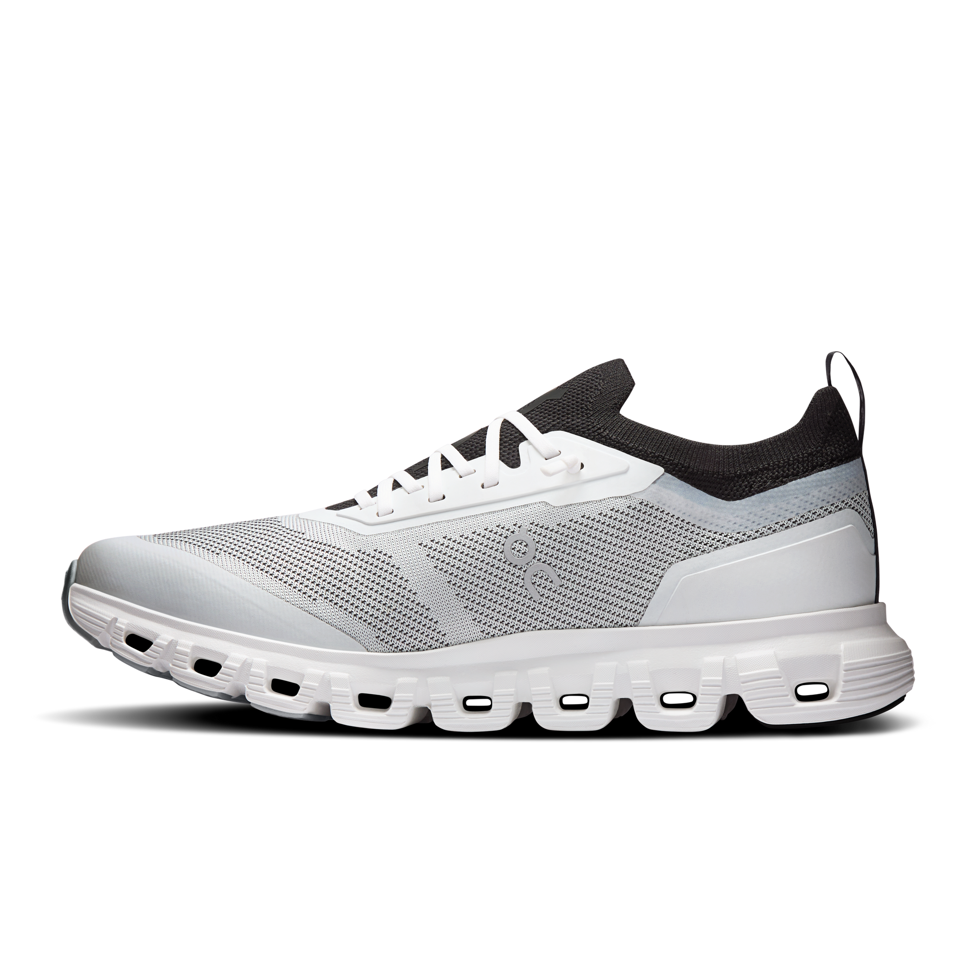 On Running Women's Cloud 6 Versa Shoes - White / Black - Shopsportive
