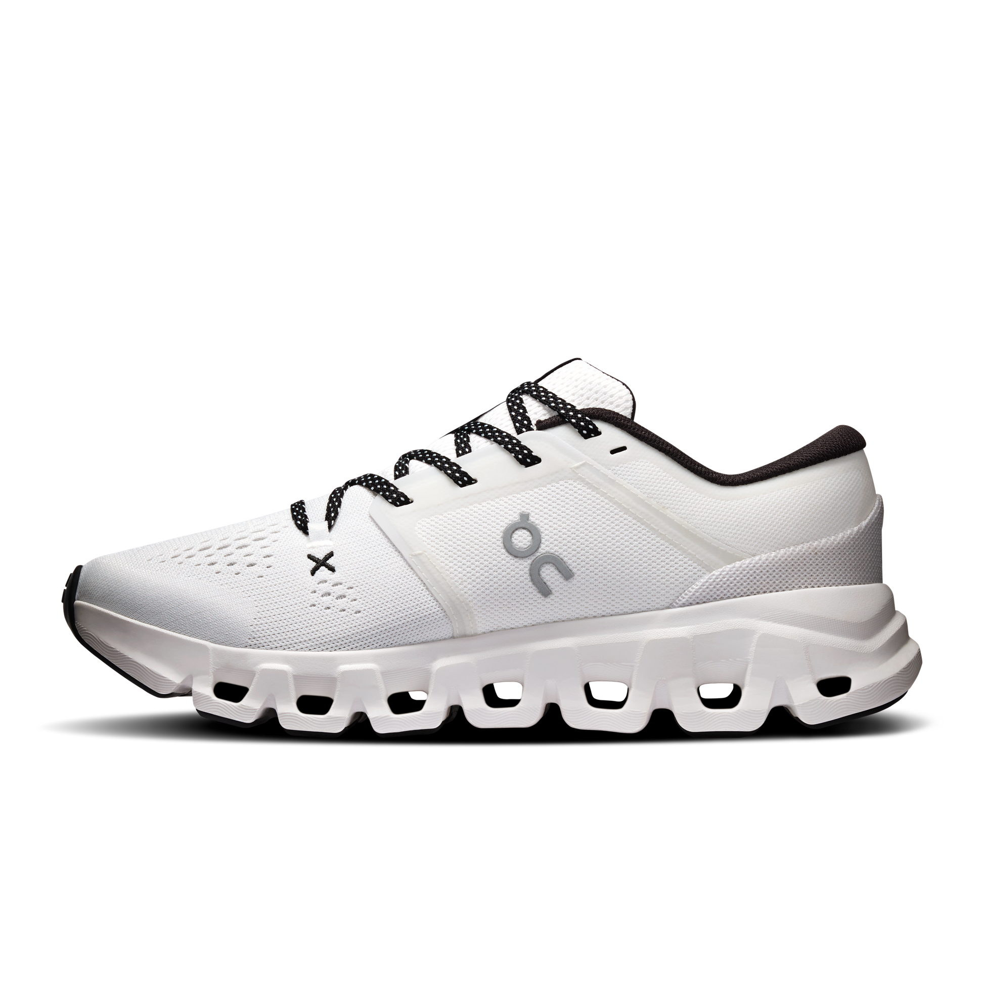 On Running Women's Cloud X 5 Shoes - White / Black - Shopsportive