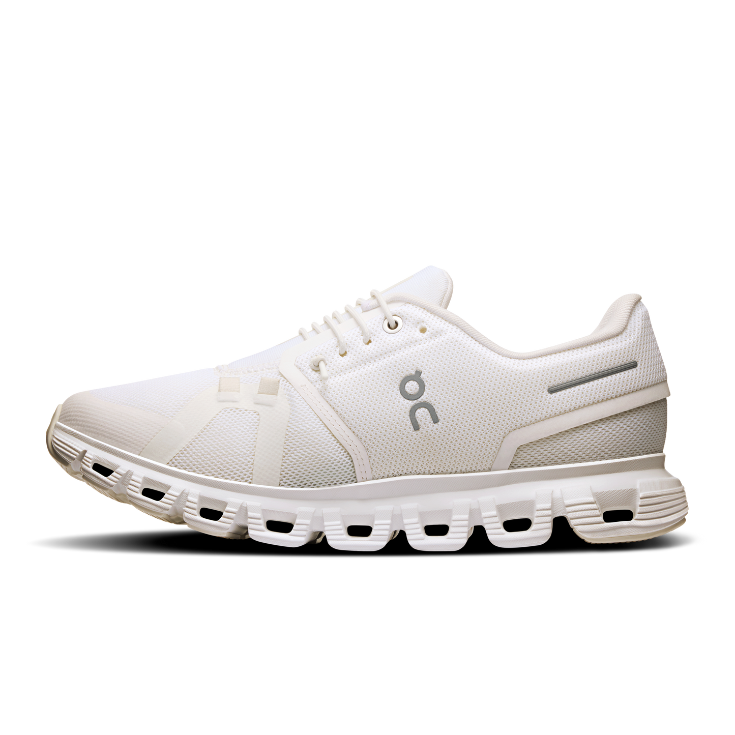 On Running Women's Cloud 6 Shoes - White / White