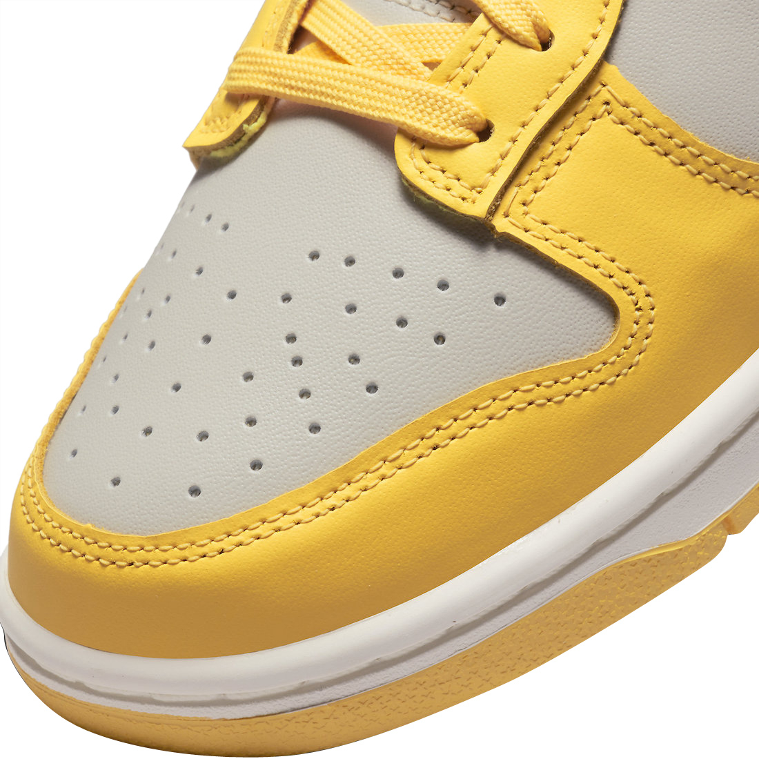 国内配送 NIKE WMNS DUNK LOW LIGHT BONE/CITRON PULSE-SAIL Nike Women's Dunk Low Shoes - Light Bone / Citron Pulse