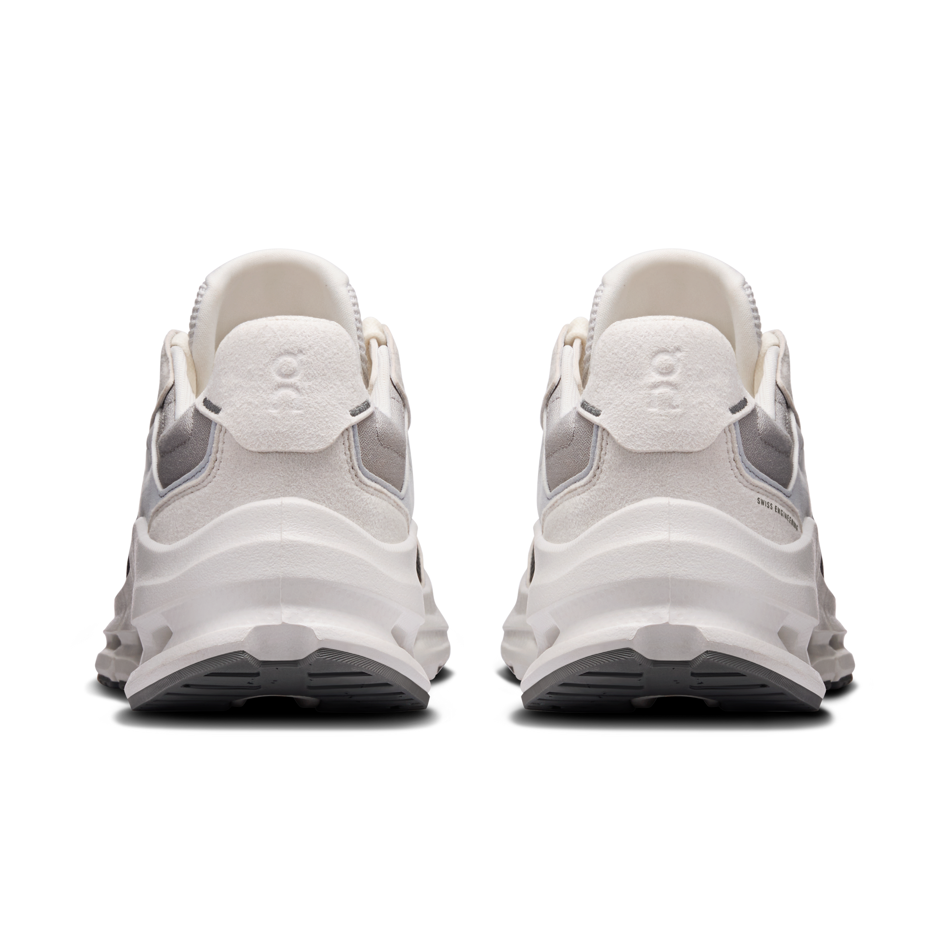 On Running Women's Cloudnova Rift Shoes - Alloy / Glacier - Shopsportive