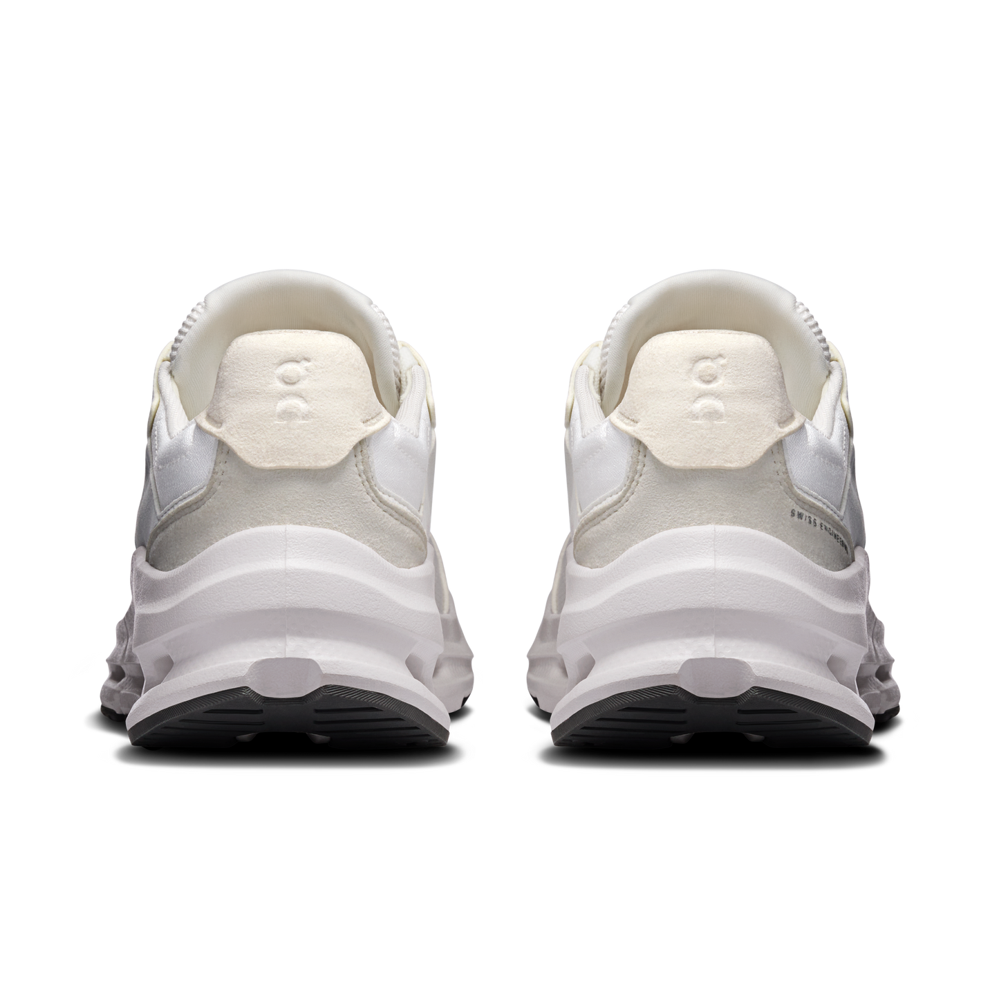 On Running Women's Cloudnova Rift Shoes - White / Ice - Shopsportive