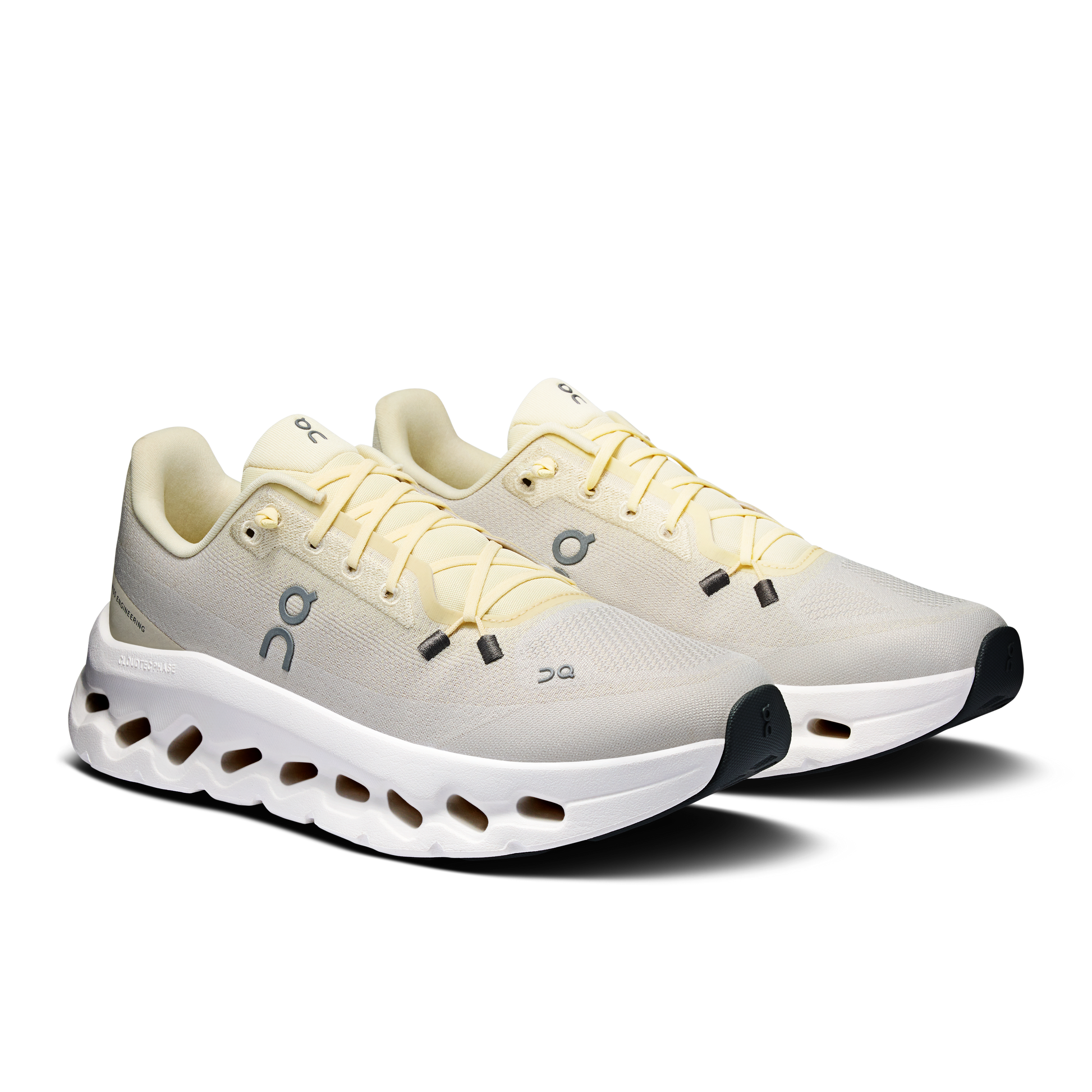 On Running Women's Cloudtilt Shoes - Castor / Pearl - Shopsportive