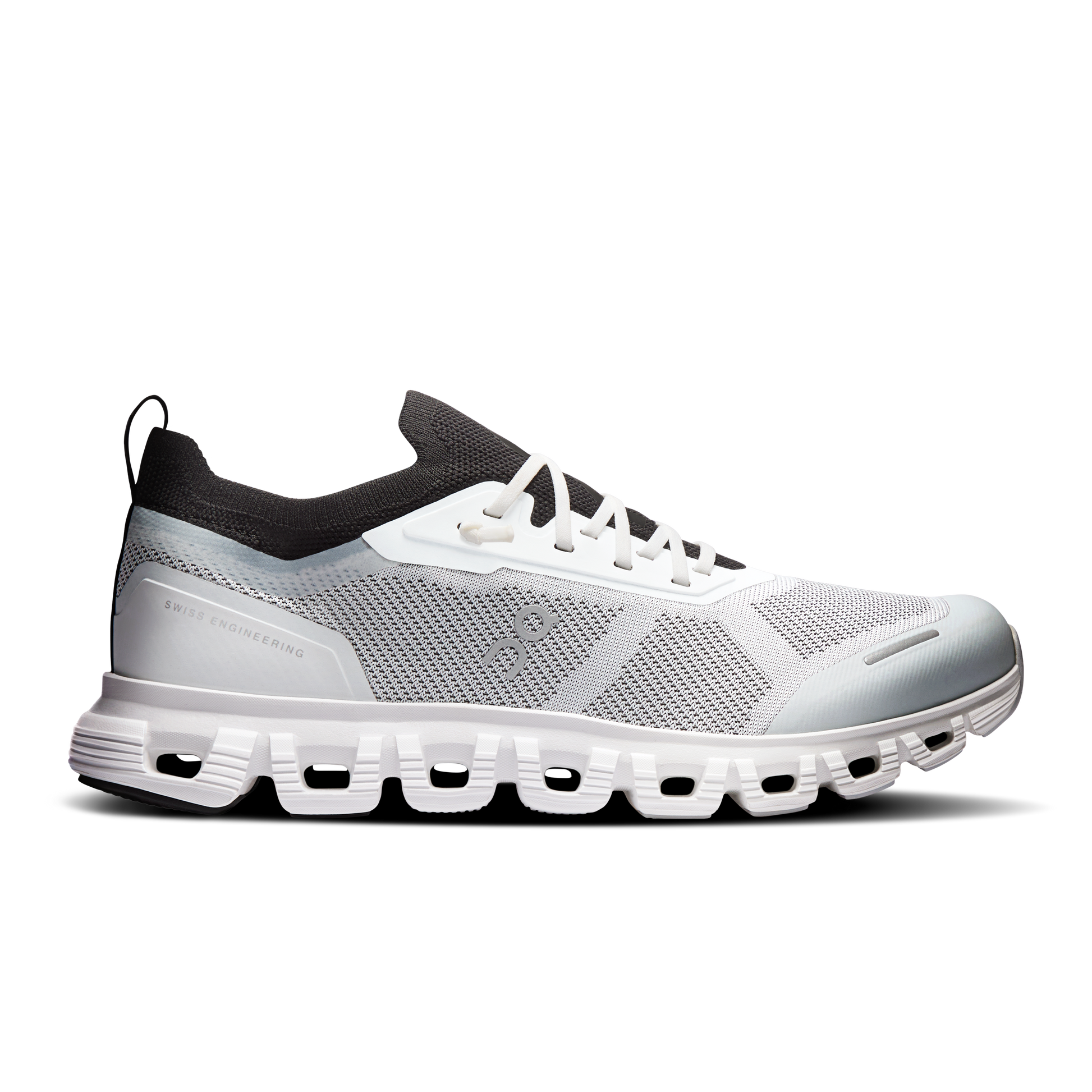 On Running Women's Cloud 6 Versa Shoes - White / Black - Shopsportive