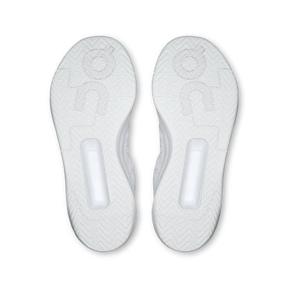 On Running Women's The Roger Clubhouse Pro 2 Shoes - White / Ivory