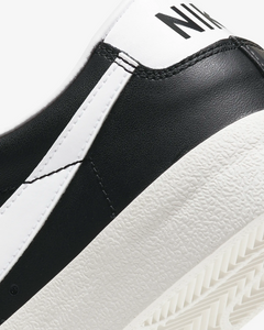 Nike Men's Blazer Low '77 Vintage Shoes - Black / Sail / White