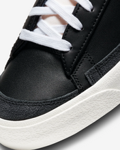 Load image into Gallery viewer, Nike Men&#39;s Blazer Low &#39;77 Vintage Shoes - Black / Sail / White
