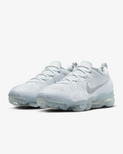 Load image into Gallery viewer, Nike Women&#39;s Air VaporMax 2023 Flyknit Shoes - Pure Platinum / White
