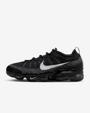 Load image into Gallery viewer, Nike Men&#39;s VaporMax 2023 Flyknit Shoes - Black / White / Grey
