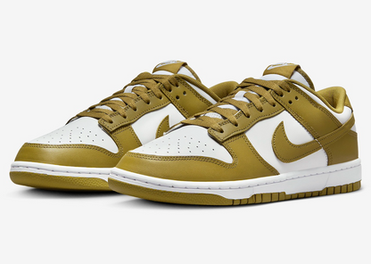 Nike Men's Dunk Low Retro Shoes - White / Pacific Moss - Shopsportive