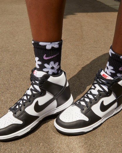 Nike Women's Dunk High Shoes - White / University Red / Black - Shopsportive