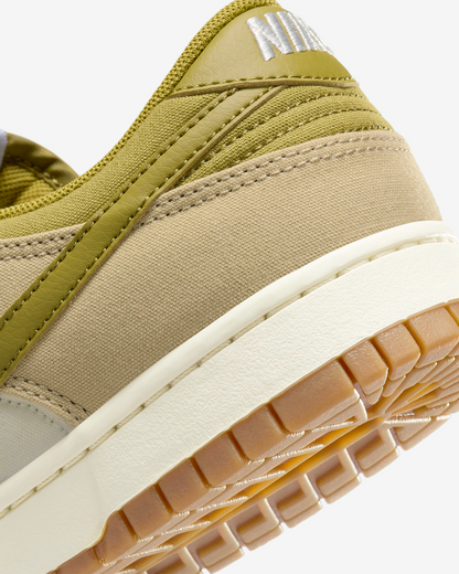Nike Men's Dunk Low Shoes - Sail / Cream II / Limestone / Pacific Moss - Shopsportive