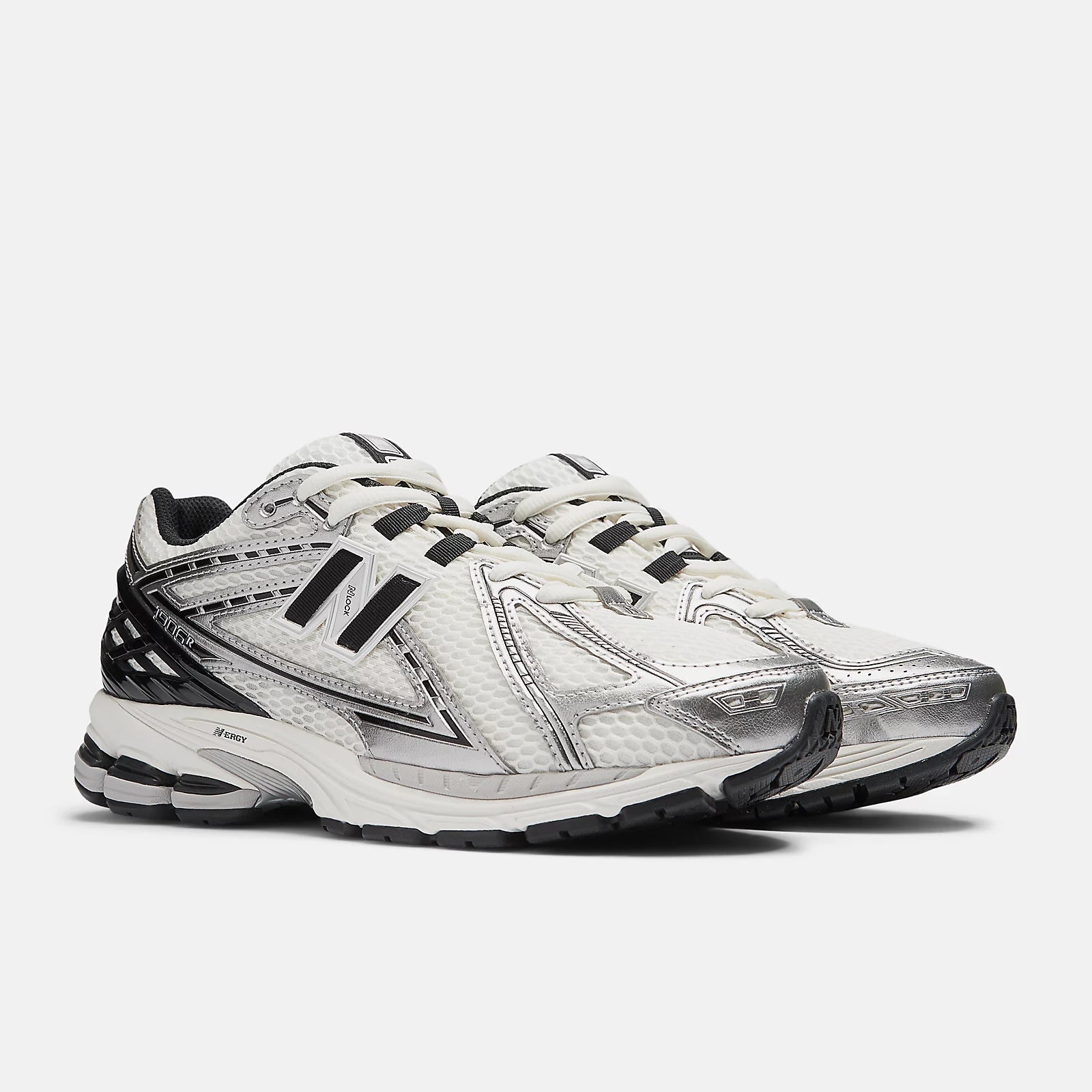 New Balance Unisex 1906r Shoes - Silver Metallic / Black / Sea Salt - Shopsportive