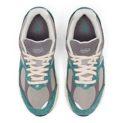 New Balance Men's 2002R Shoes - Spruce / Magnet / Shadow / Grey - Shopsportive