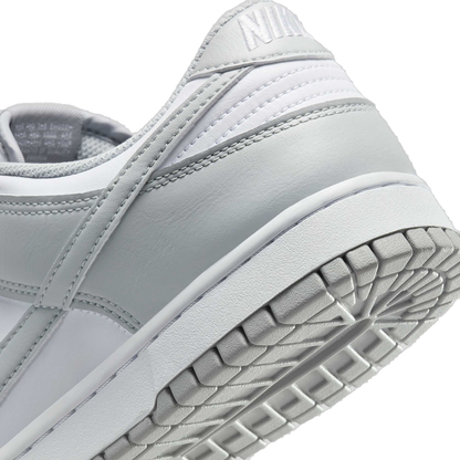 Nike Men's Dunk Low Shoes - White / Light Smoke Grey - Shopsportive
