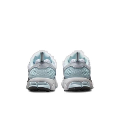 Nike Kids' Vomero 5 Shoes - Pure Platinum / Glacier Blue / Wolf Grey / Metallic Silver - Shopsportive