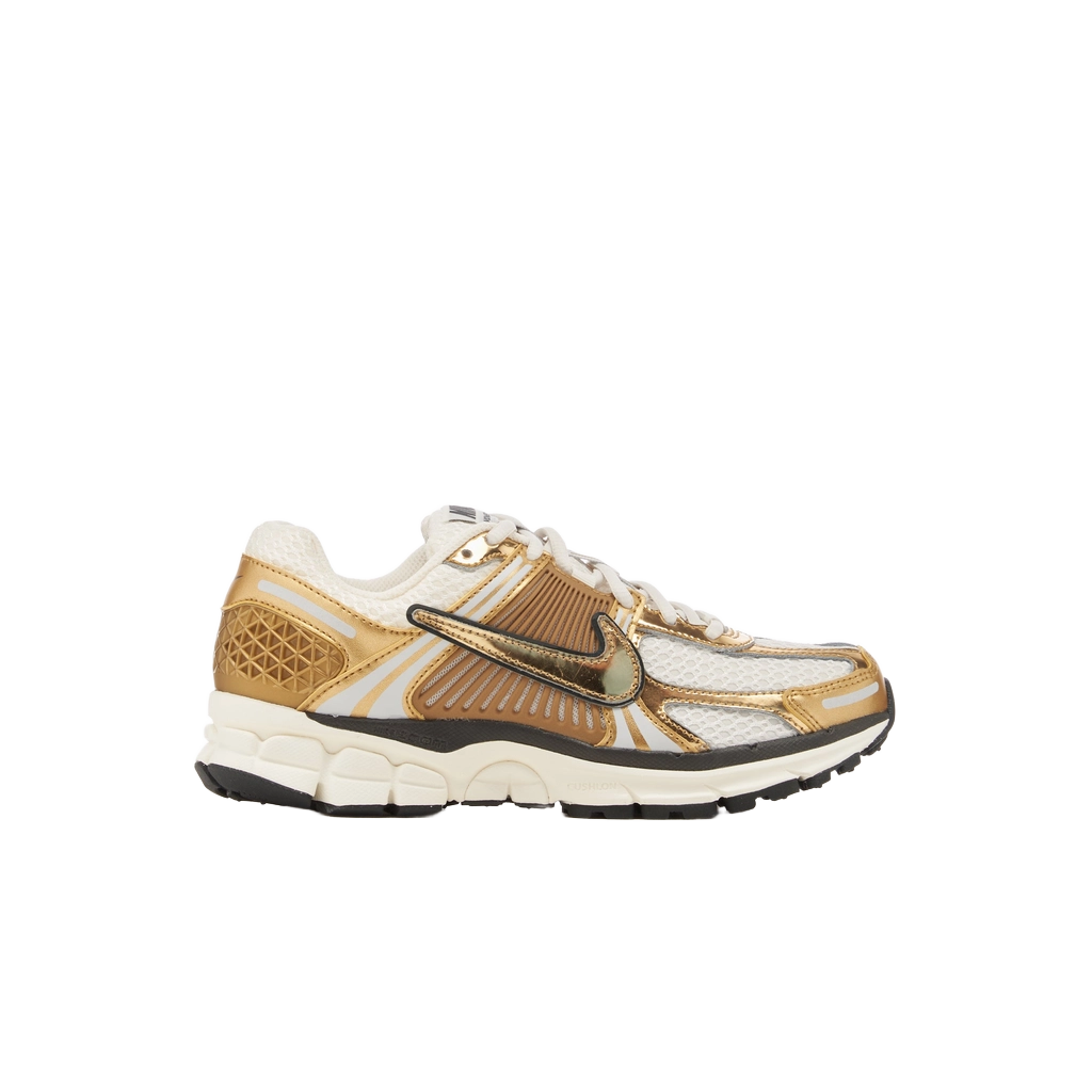 Nike Women's Zoom Vomero 5 Shoes - Photon Dust / Metallic Gold / Gridiron / Sail - Shopsportive