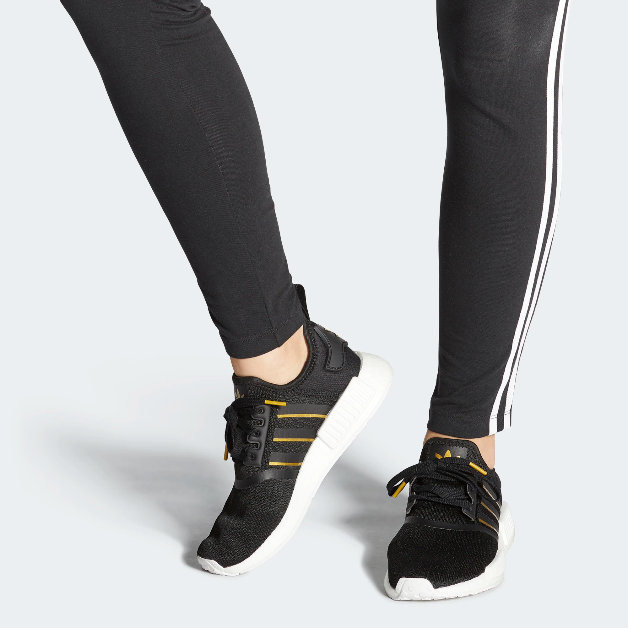 Gold sales adidas womens