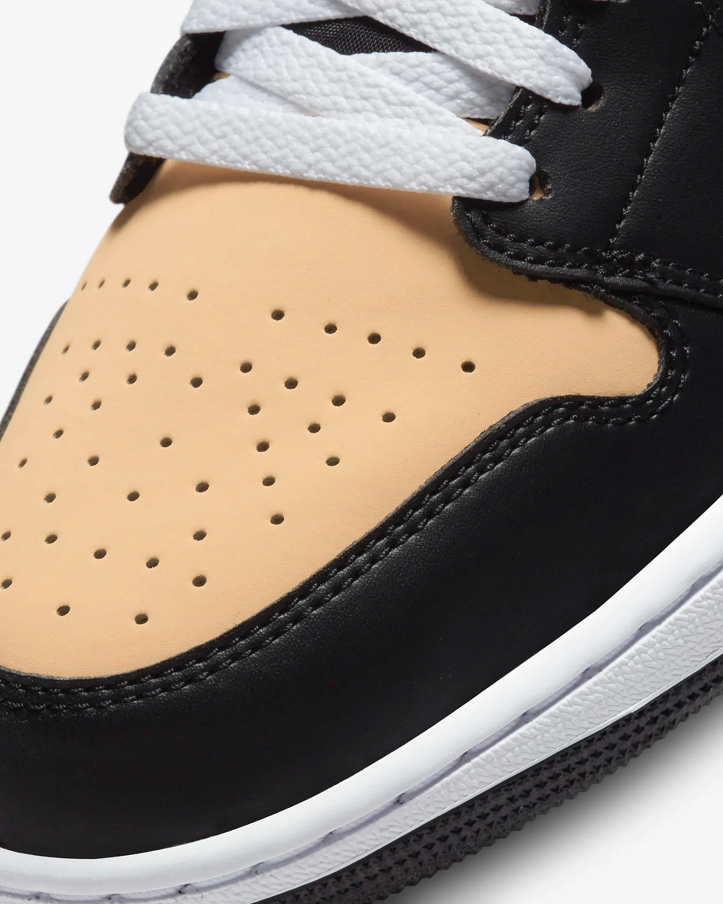 Nike Men's Air Jordan 1 Mid SE Shoes - Black / Sesame / Fire Red / Multi-Color Sportive