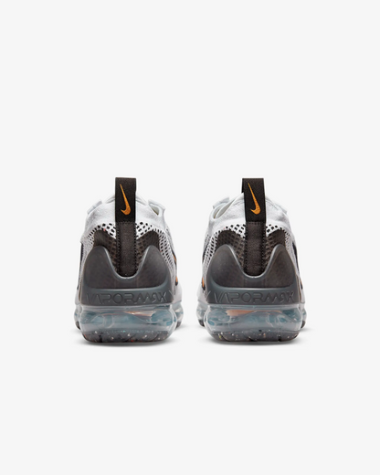 Nike Men's Air VaporMax 2021 Flyknit Shoes - White / Black / Anthracite / Kumquat - Shopsportive