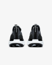 Load image into Gallery viewer, Nike Men&#39;s React Phantom Run Flyknit 2 Shoes - Black / White Sportive
