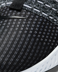 Nike Men's React Phantom Run Flyknit 2 Shoes - Black / White Sportive