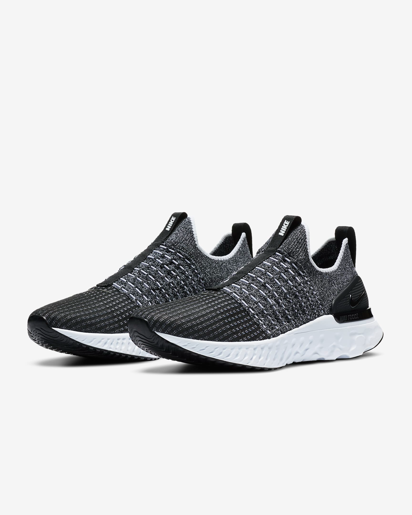 Nike Men s React Phantom Run Flyknit 2 Shoes Black White 8.5