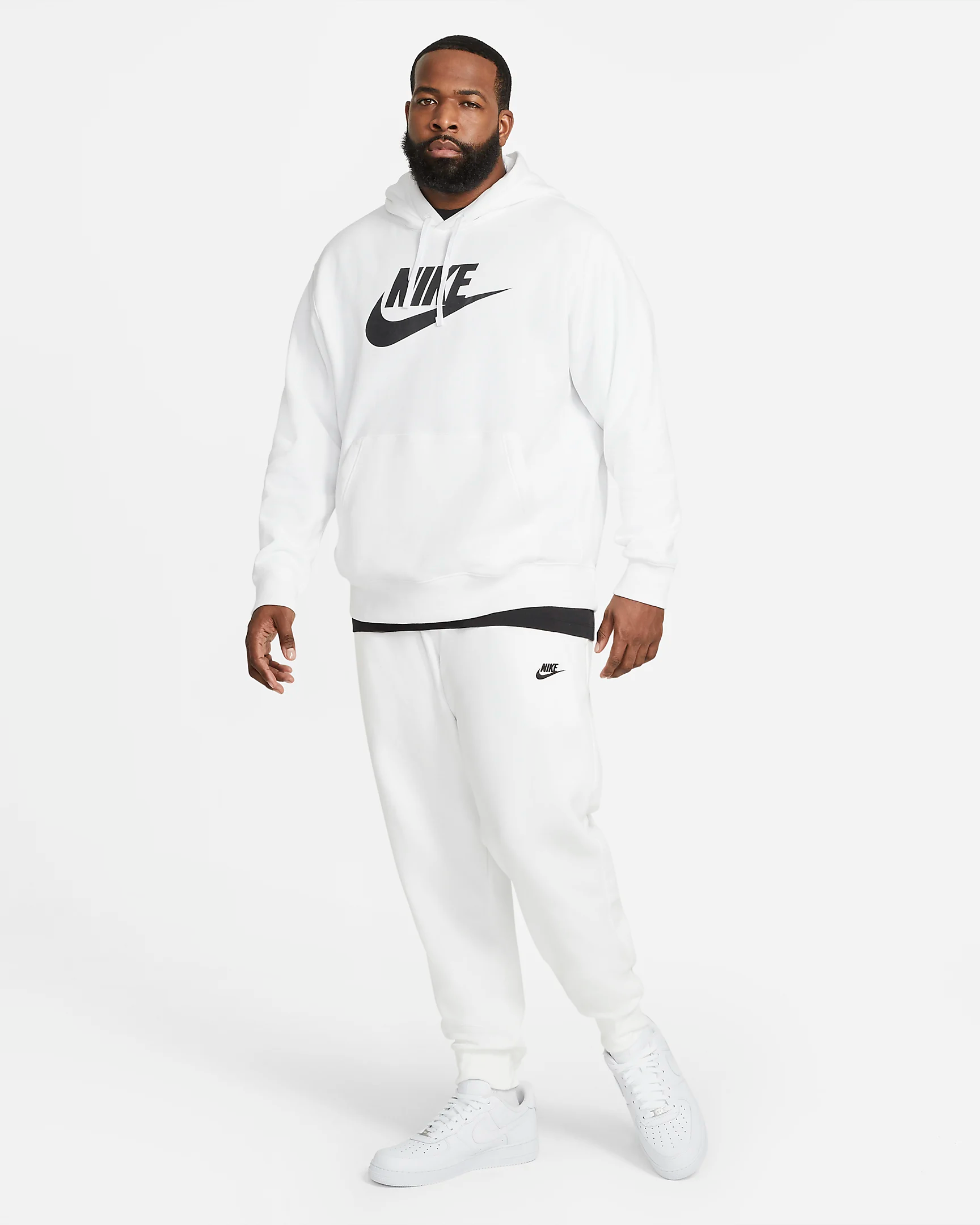 Nike white joggers mens hotsell