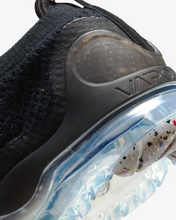 Load image into Gallery viewer, Nike Women&#39;s Air Vapormax 2021 FK Shoes - Black / Metallic Silver / White Sportive
