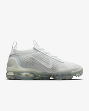 Load image into Gallery viewer, Nike Women&#39;s Air Vapormax 2021 FK Shoes - White / Pure Platinum / Metallic Silver Sportive
