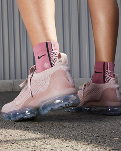 Women's air vapormax sales